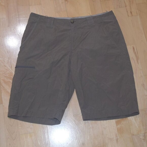 COLUMBIA Men's Sz 34 Brown Flat Front Shorts - Picture 1 of 7